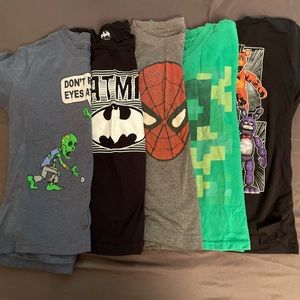 Boys tshirts sized 6-7. No rips or tears.